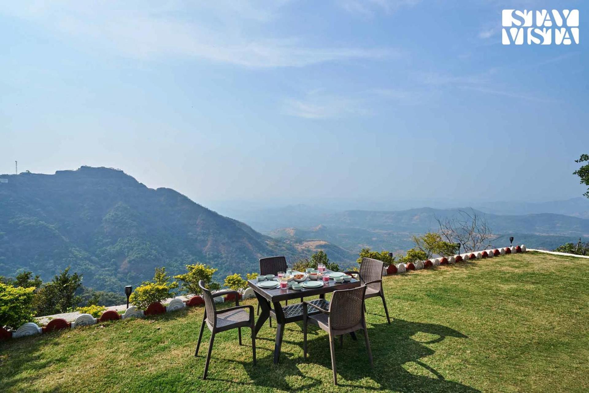 Stayvista At Cliffhanger Solitude With Balcony, Lawn Kolhapur Ngoại thất bức ảnh